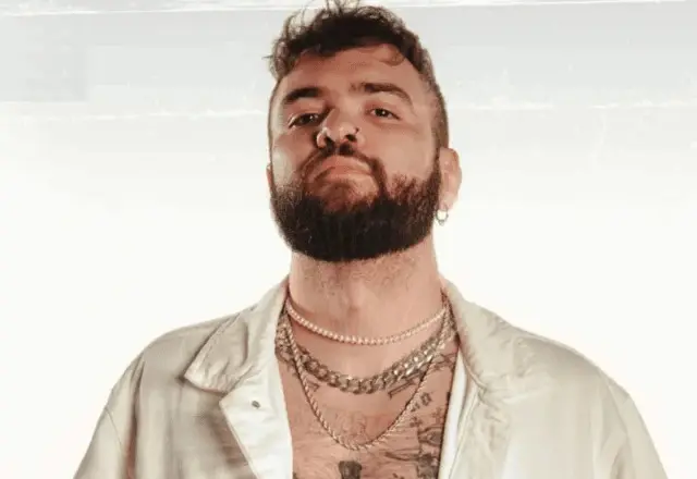 Show terminou com tumulto do lado de fora e acusações de agressão contra o comediante. Foto: Divulgação.