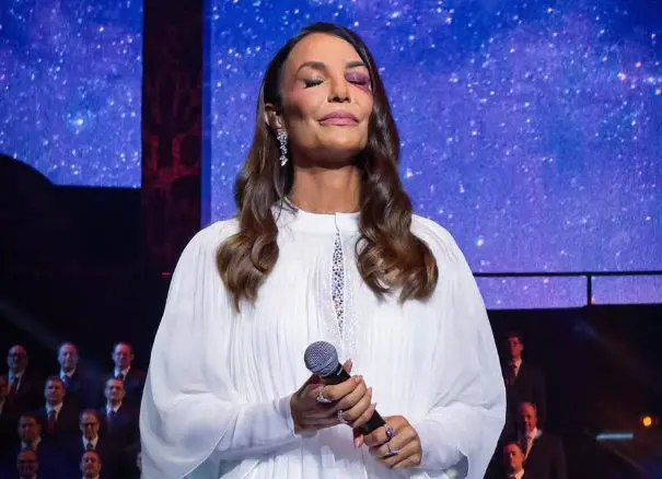 Cantora ficou com o olho machucado após acidente (Foto: @barbara_landim)