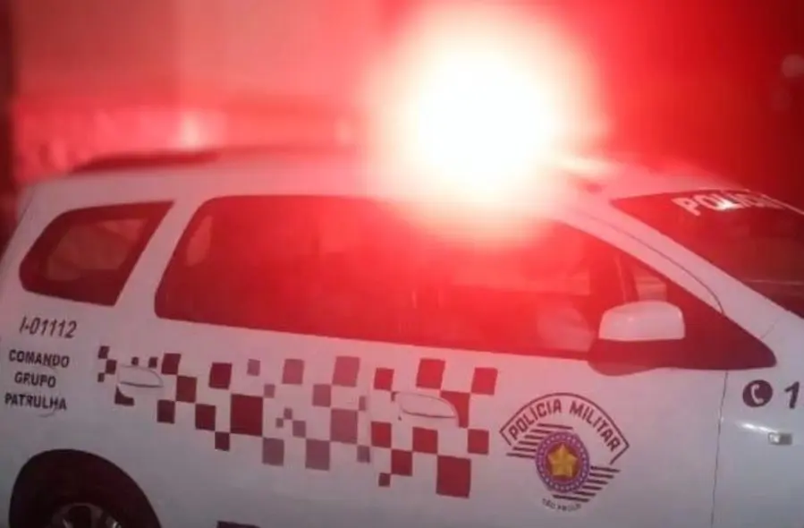 Suspeito foi detido em flagrante (Foto: Polícia Militar SP)