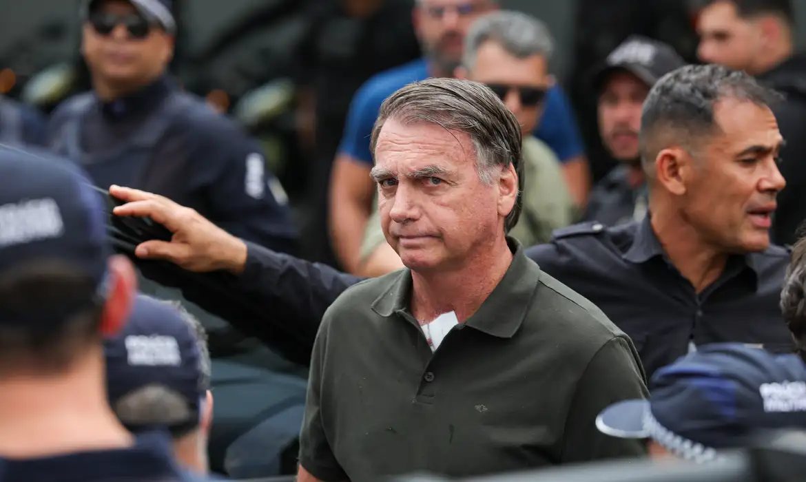 Bolsonaro ficará em domiciliar por 90 dias (Foto: Fabio Rodrigues-Pozzebom / Agência Brasil)