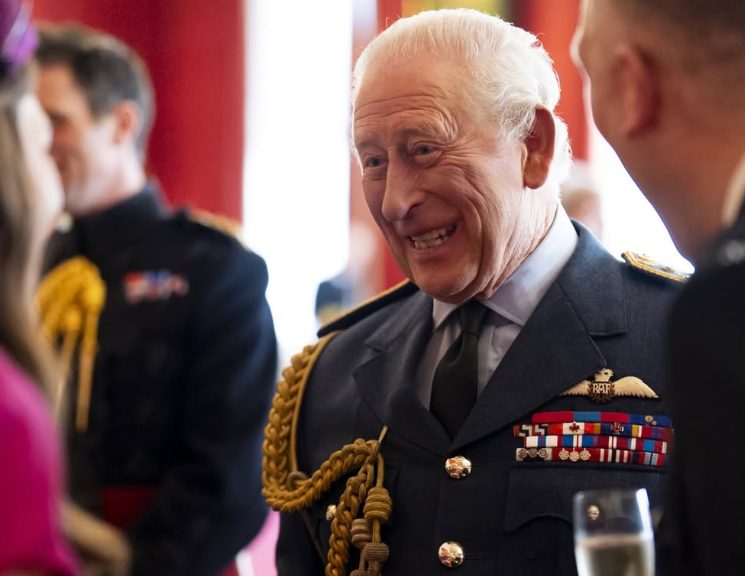 Rei Charles III pode abdicar do trono (Foto: The Royal Family)