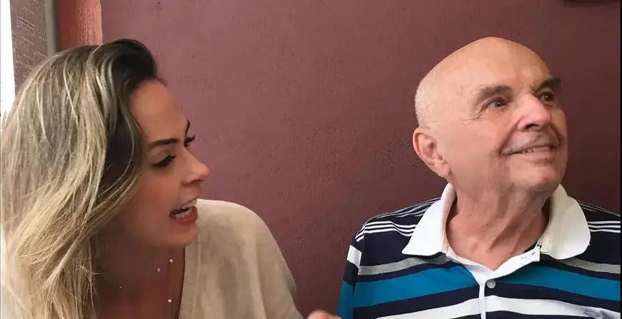 Ana Paula Renault e o pai Gerardo antes de entrar no BBB 26. Foto: Redes Sociais