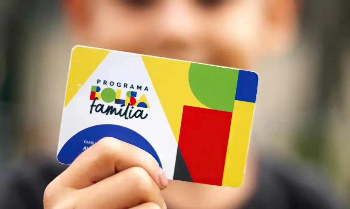 Novo aplicativo do Bolsa Família chega para acabar com filas em bancos (Foto: Lyon Santos/ MDS)