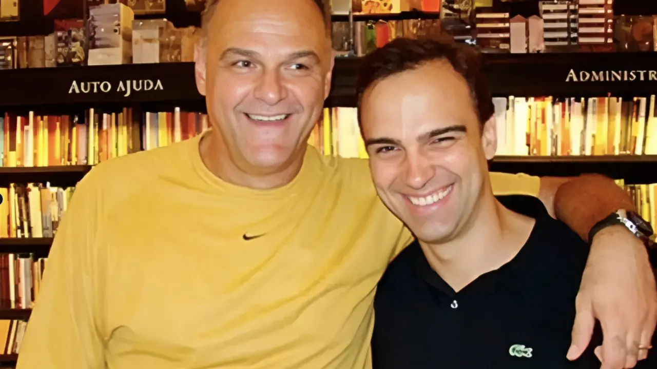 Tadeu e Oscar Schmidt (Foto: Reprodução)