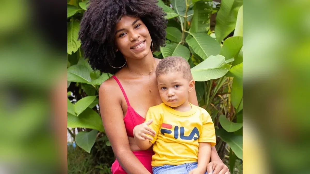 Mulher e o filho foram mortos (Foto: Reprodução / Redes Sociais)