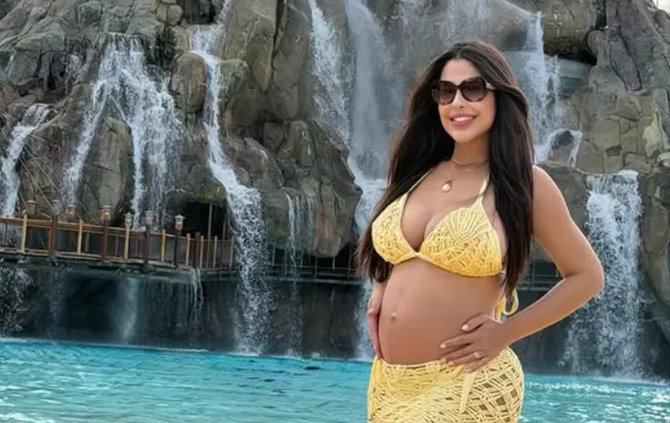 Grávida, ex-BBB Laís Caldas precisa cancelar viagens por orientação médica (Foto: Redes Sociais)