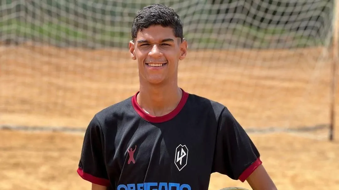 Luva de Pedreiro foi anunciado por clube dos EUA (Foto: Reprodução)