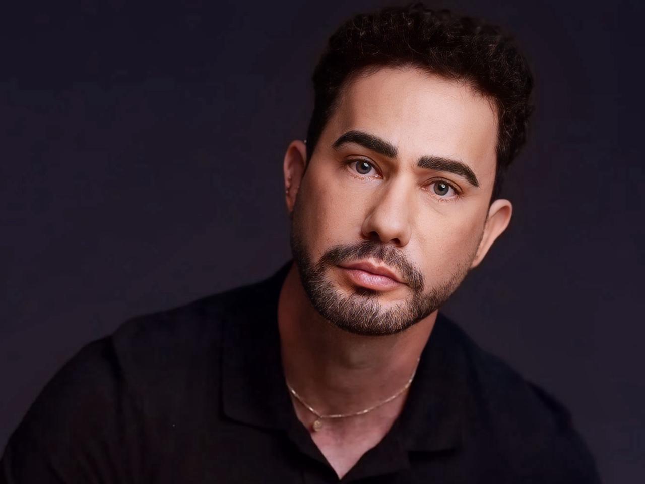 O influenciador Carlos Filhar