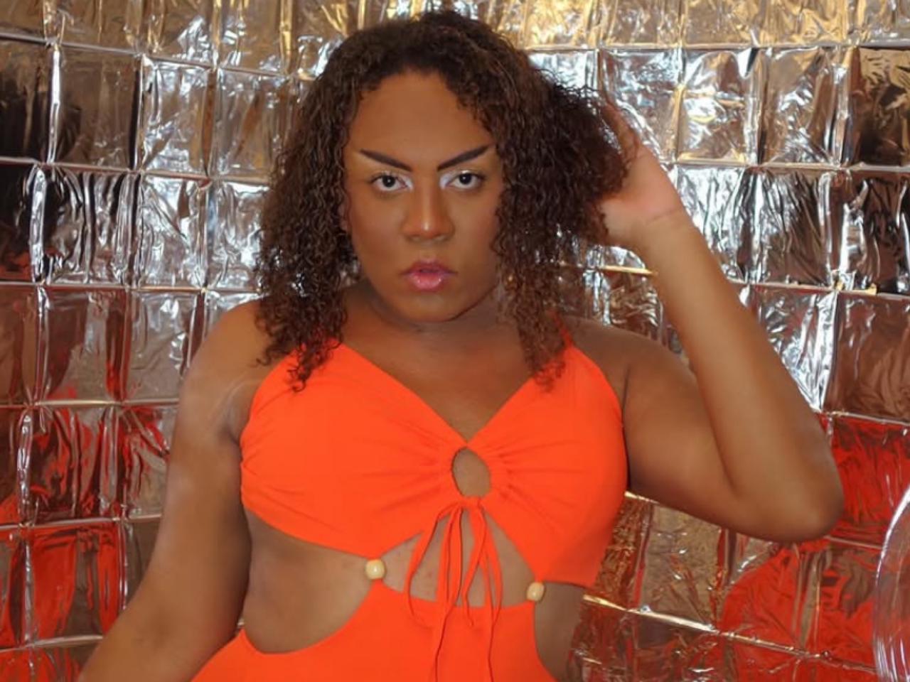 Roberta, mulher trans que acusa Cássia Kis de transfobia || Reprodução: Redes Sociais 