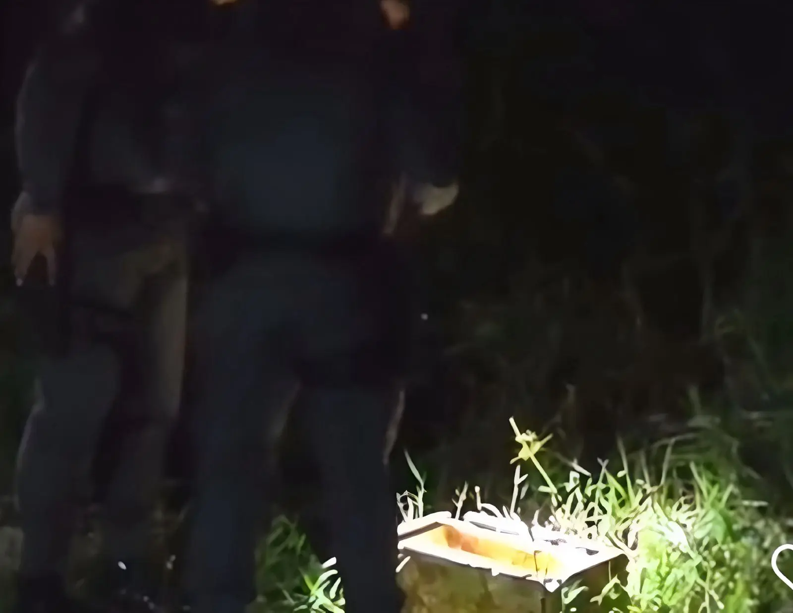 Bebê é encontrado morto em cofre (Foto: Reprodução/Redes sociais)