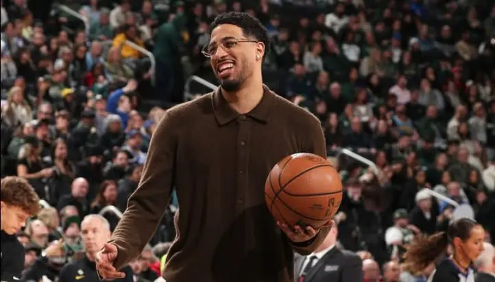 Famoso jogador de basquete revela luta contra doença infecciosa (Foto: Redes Sociais)