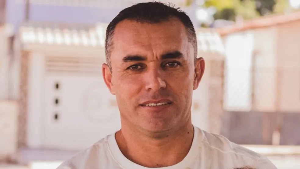 Luiz Leandro de Oliveira, de 38 anos, morreu após ser atingido por uma rocha que caiu sobre a máquina em que trabalhava em uma pedreira em Salto de Pirapora — Foto: Arquivo Pessoal