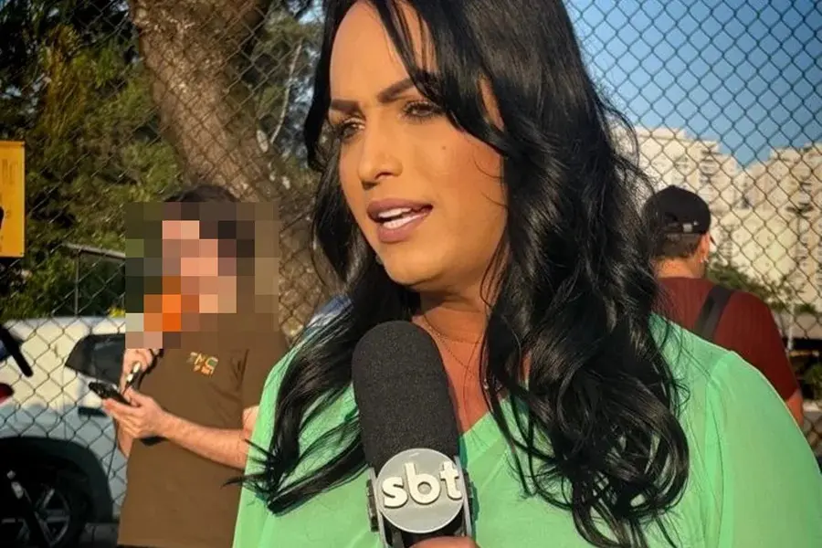 Repórter do SBT reage após agressão de equipe de MC Ryan (Foto: Reprodução/SBT)