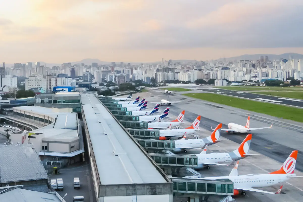 Pista de Congonhas é fechada após colisão de pássaro com avião da Latam