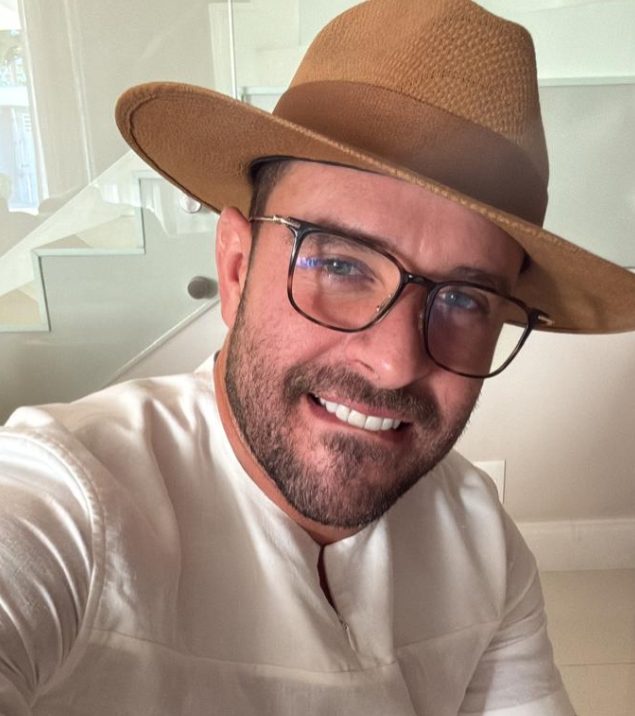 Cantor publicou uma série de fotos (Foto: Reprodução / Redes Sociais)