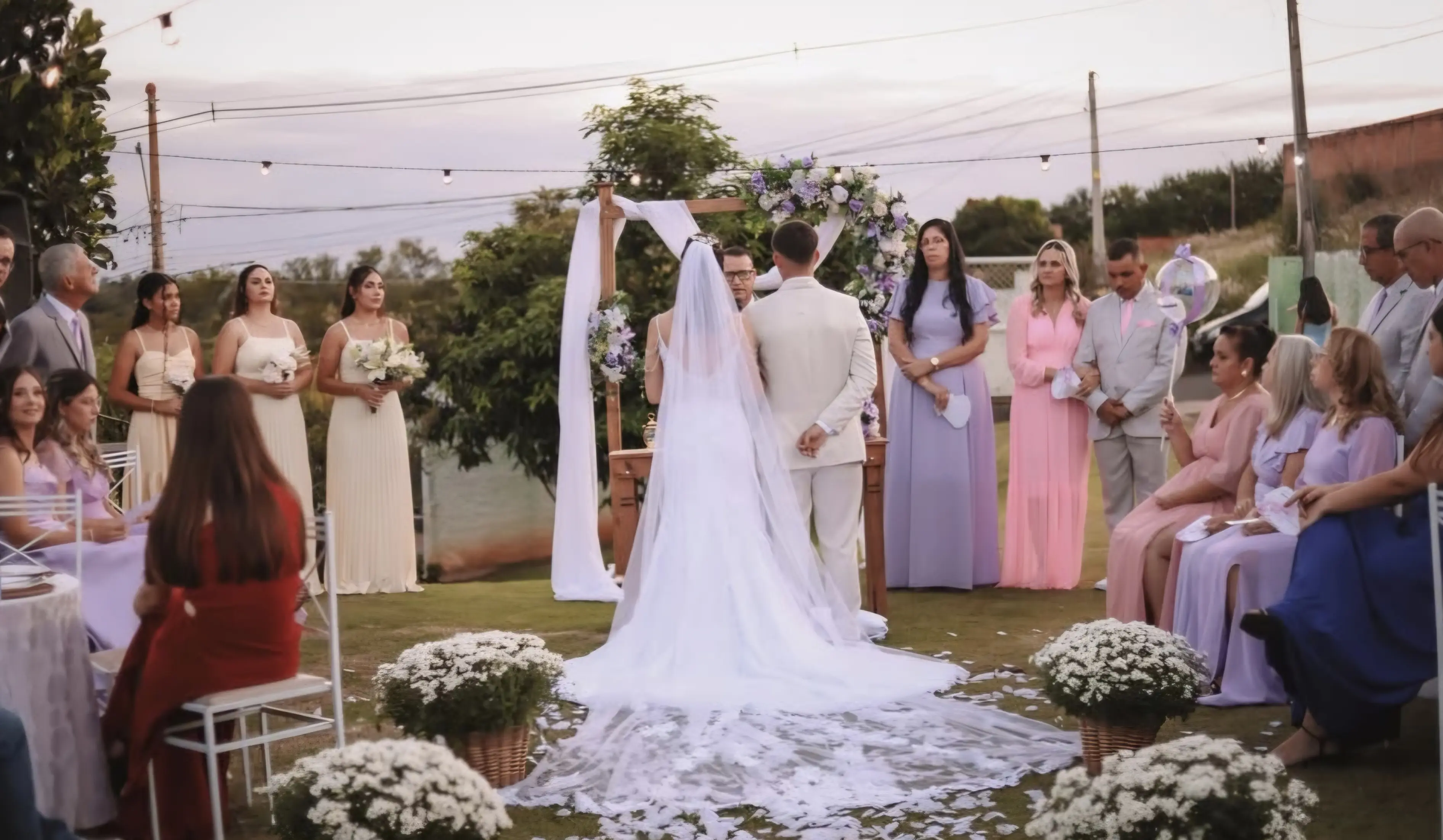 Paola e Mathias durante casamento realizada no último dia 2 de maio - Foto: Marcos Tavares Fotografia