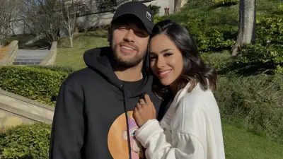 Neymar toma atitude após ser flagrado curtindo foto  de modelo