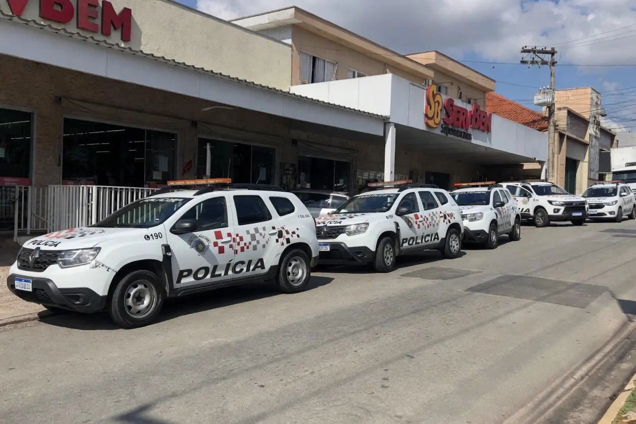 Foto: Portal rápido no ar.
