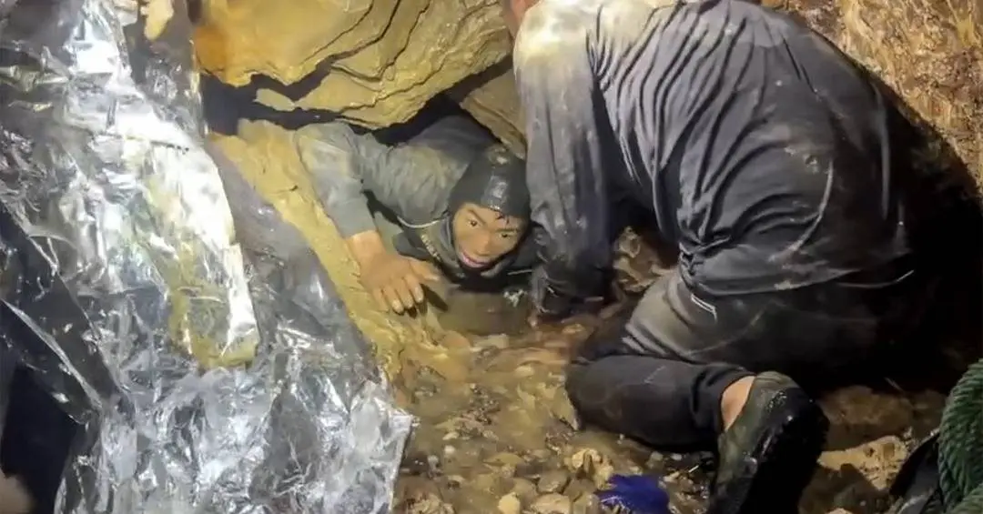 Cinco pessoas são resgatadas de caverna inundada; dois continuam desaparecidos (Foto: Redes Sociais)