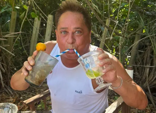 Leonardo abre o jogo após aparecer de olho roxo e revela fratura (Foto: Redes Sociais)