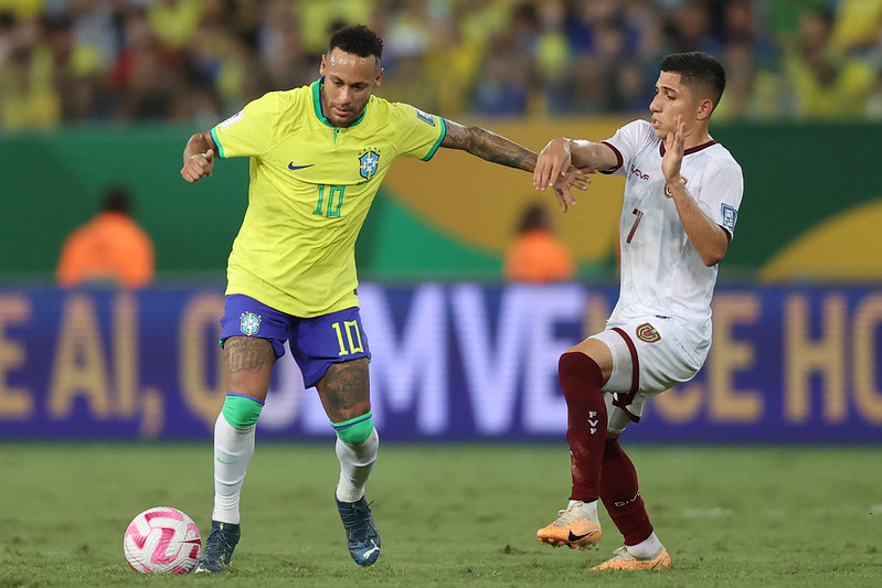 Fora da Copa? Lesão de Neymar liga alerta na Seleção Brasileira (Foto:Vitor Silva/CBF)