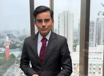 Blogueiro acusa Dudu Camargo de transmitir sífilis: ‘Quantas pessoas mais ele infectou?’