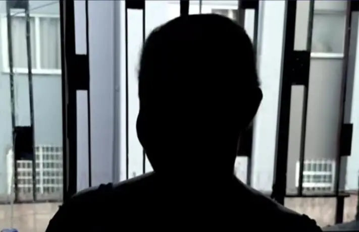 Criança vítima de estupro coletivo estava com padrasto antes do crime, revela mãe (Foto: Reprodução)