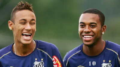 Comercial com Neymar e Robinho volta a repercutir após polêmica