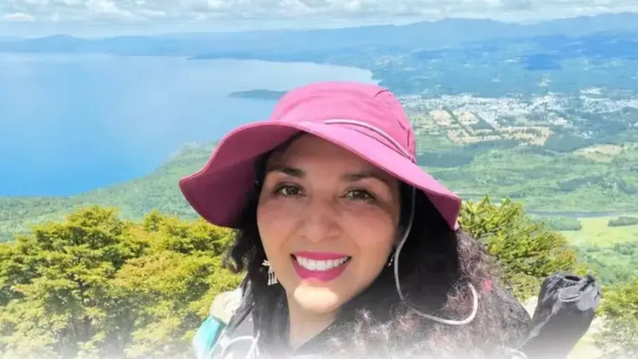 Ingrid Daniela Vera Figueroa morreu após cair cerca de 600 metros no vulcão Llaima, no Chile- Foto: Reprodução/Redes Sociais