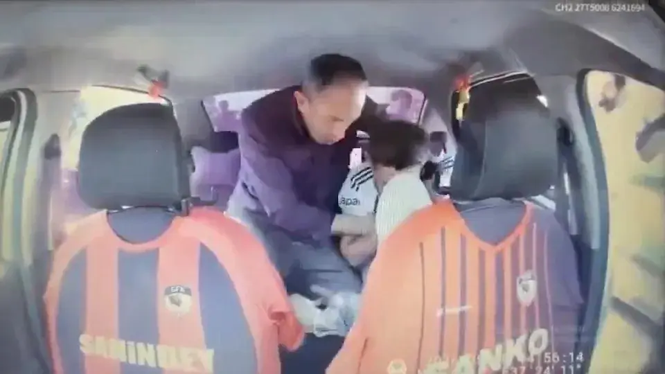 Taxista reage a sequestro e luta com homem armado durante perseguição policial (Foto: Reprodução)