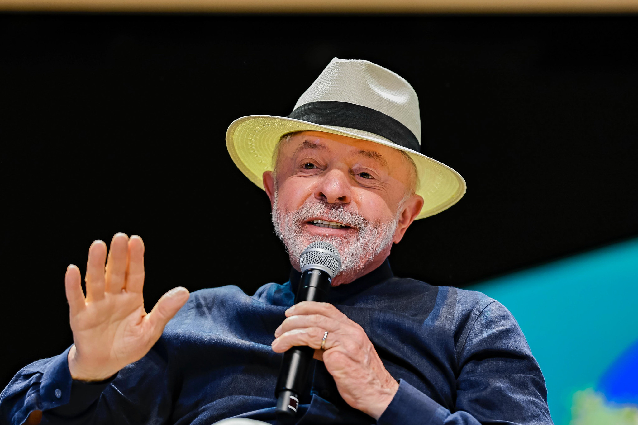Presidente Lula em discurso