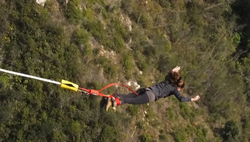 Bungee jump