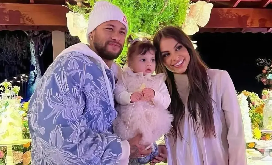Neymar, Helena e Amanda Kimberlly