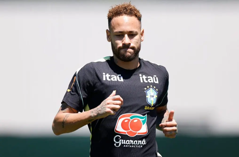 Neymar em treino da Seleção Brasileira. Foto: CBF.