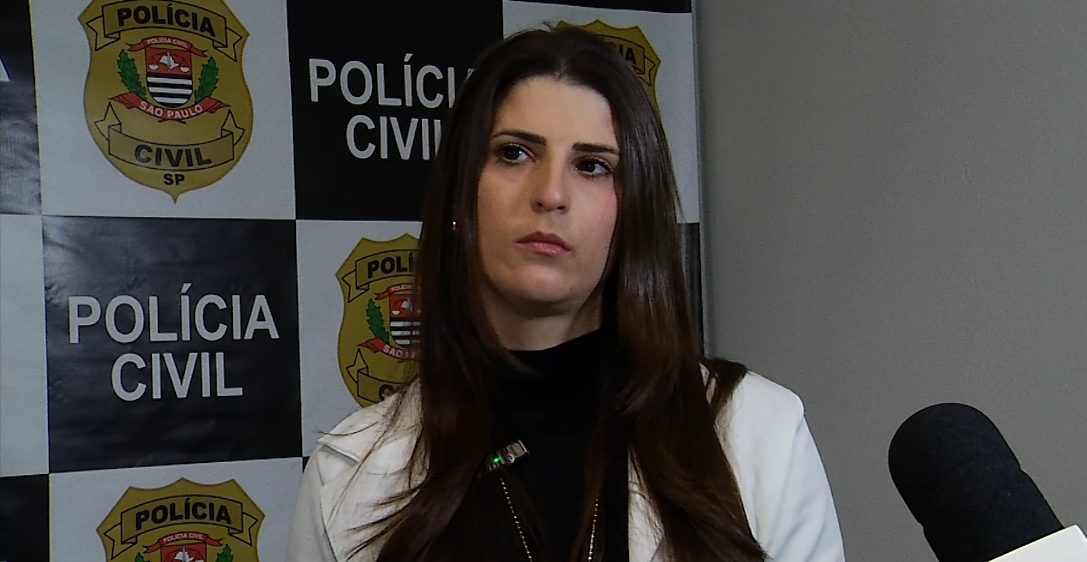 Delegada fala de importância de câmera (Foto; Reprodução)
