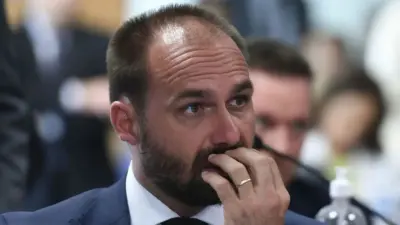 Eduardo Bolsonaro é demitido da PF por abandono de cargo