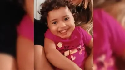 Polícia indicia pais de menina encontrada morta no dia do aniversário de 2 anos