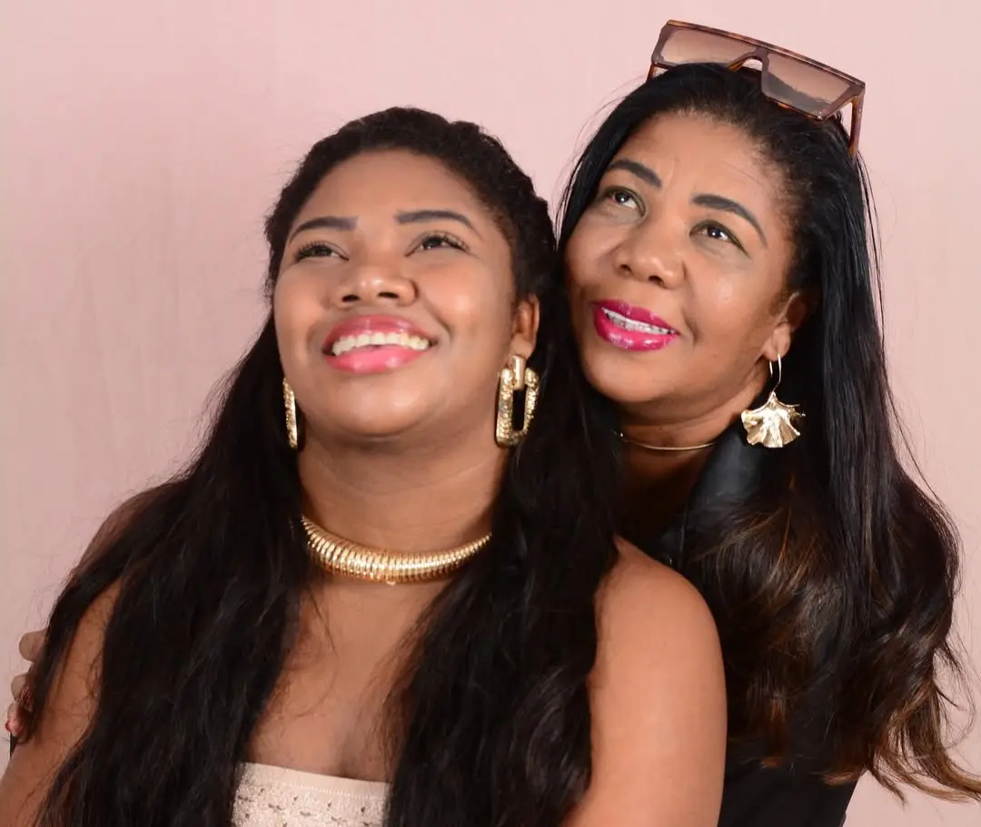 Raquel e Elisângela Brito (Foto: Reprodução / Redes Sociais)