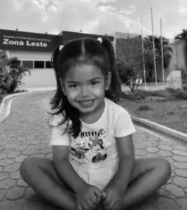 Mãe acusa hospital de superdosagem após morte da filha de 3 anos