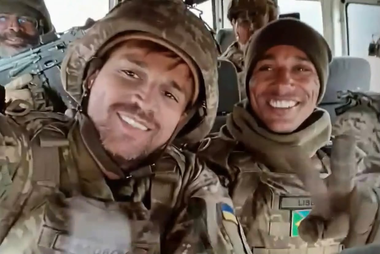 Nas redes sociais o Soldado Lisboa compartilhava registros com os colegas na Ucrânia