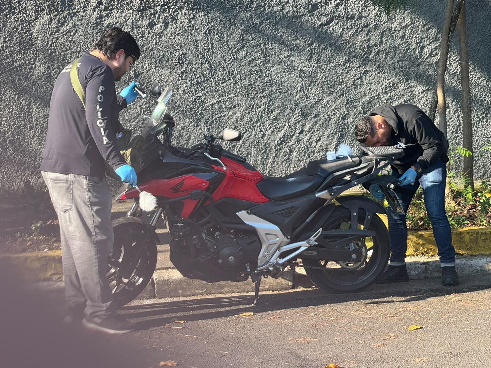 Moto de suspeitos é encontrada no Ipiranga - Foto: Bacci Notícias