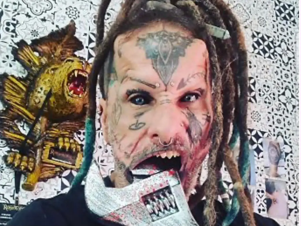 Criminosos matam tatuador após chamada de vídeo ao 'tribunal do crime' (Foto: Reprodução/Redes sociais)
