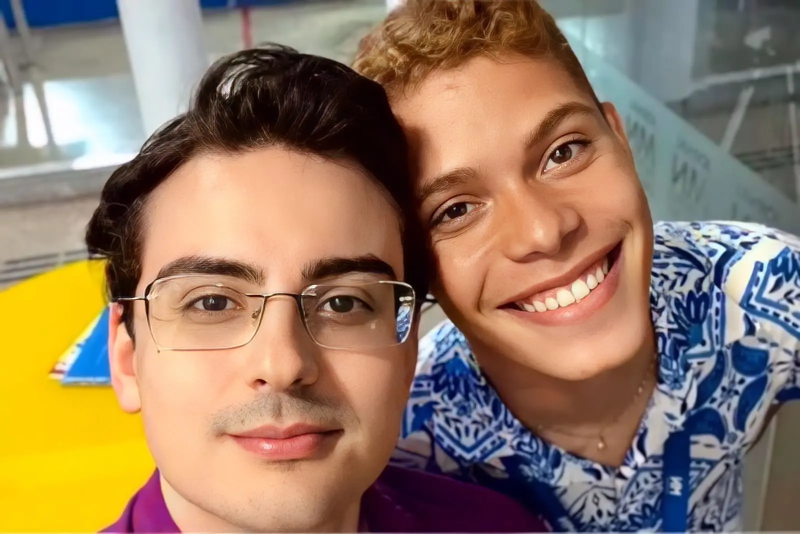 Saiba quem é Pedro Arimateya, apresentador que expôs 'romance secreto' com Dudu Camargo (Foto: Reprodução/Redes sociais