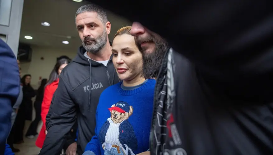 Justiça aceita denúncia e Deolane Bezerra vira ré em processo por suposta lavagem de dinheiro ligada ao PCC