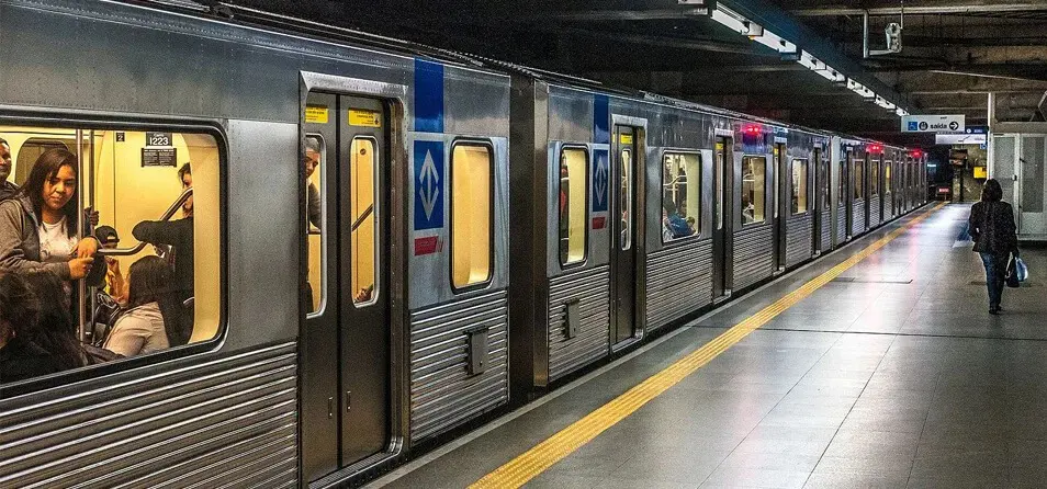 Metrô de SP terá mais trens em circulação durante Brasil x Japão