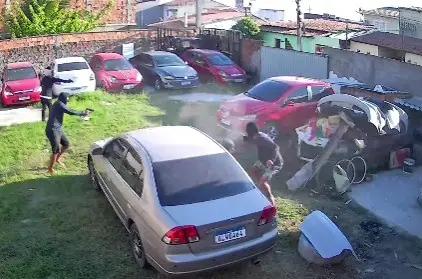 Suspeitos invadem oficina e executam homem a tiros em Feira de Santana (Foto: Reprodução/Redes sociais)