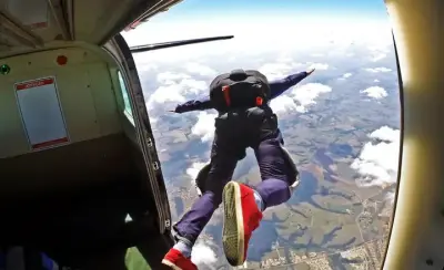 Queda de avião deixa 11 mortos; saiba detalhes