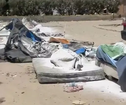 Corpos são enfileirados nas ruas de La Guaira (Foto: Reprodução)