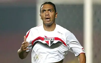 Ídolo do São Paulo e campeão pelo Vasco, ex-jogador é preso por dívida de pensão alimentícia