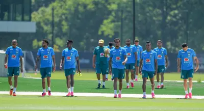 Por que nem todos usam rosa? Conheça as exceções ao fenômeno das chuteiras na Copa do Mundo